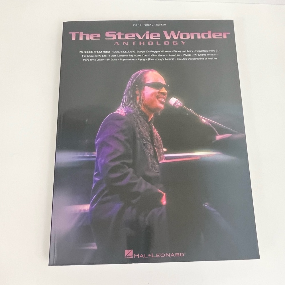 The Stevie Wonder Anthology Piano Vocal Guitar Chords 75 Songs 1963-1998